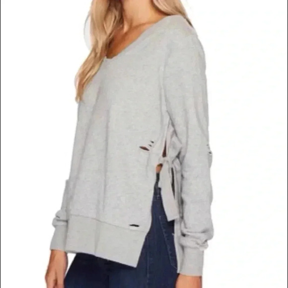 Romeo & Juliet Sweatshirt Gray Distressed Tie Side - Picture 5 of 12